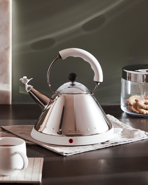 MG32 black Electric kettle Alessi 1