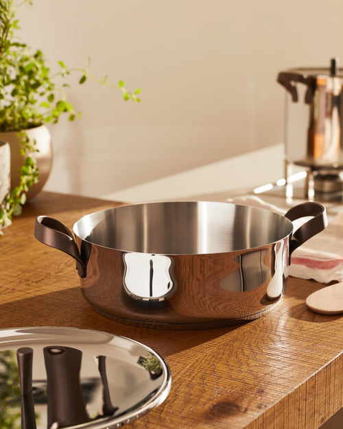 Edo cm 24 || inch 9½″ Low casserole with two handles Alessi 1